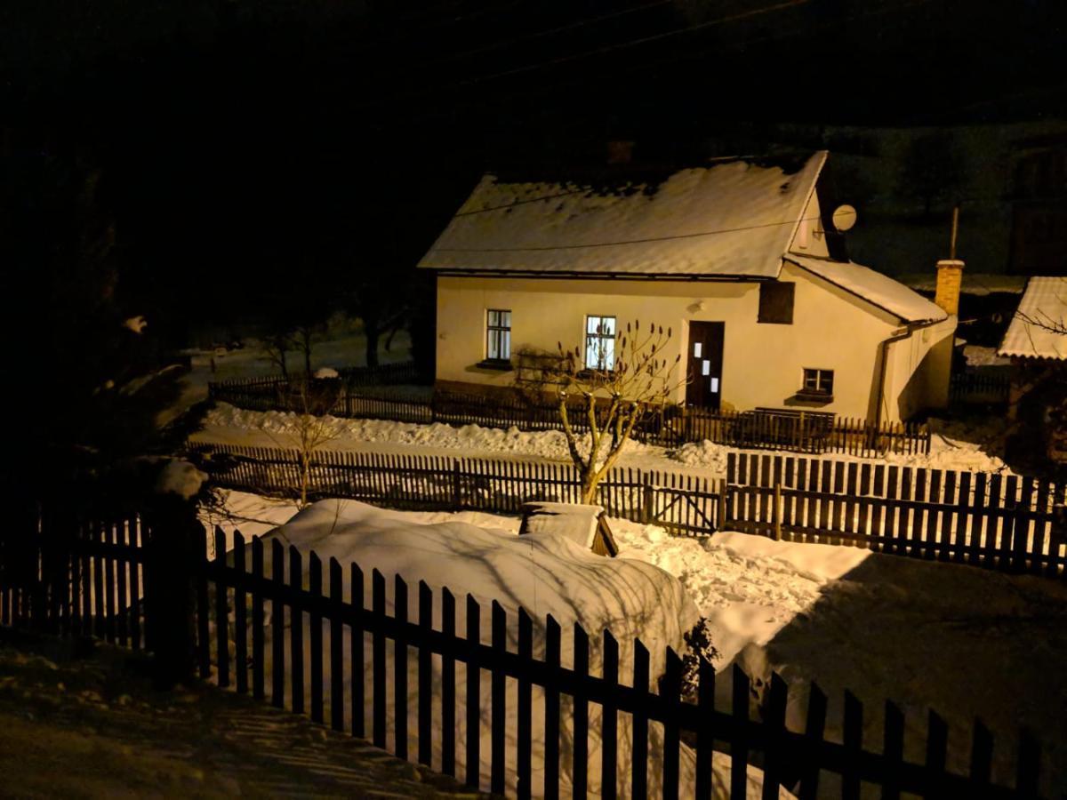 Chaloupka Na Konci Sveta Raskov Exterior foto
